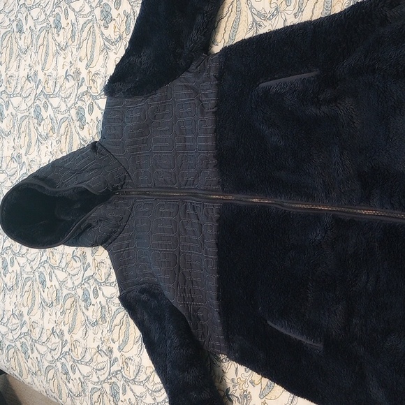 UGG Navy Jacket - Picture 11 of 12